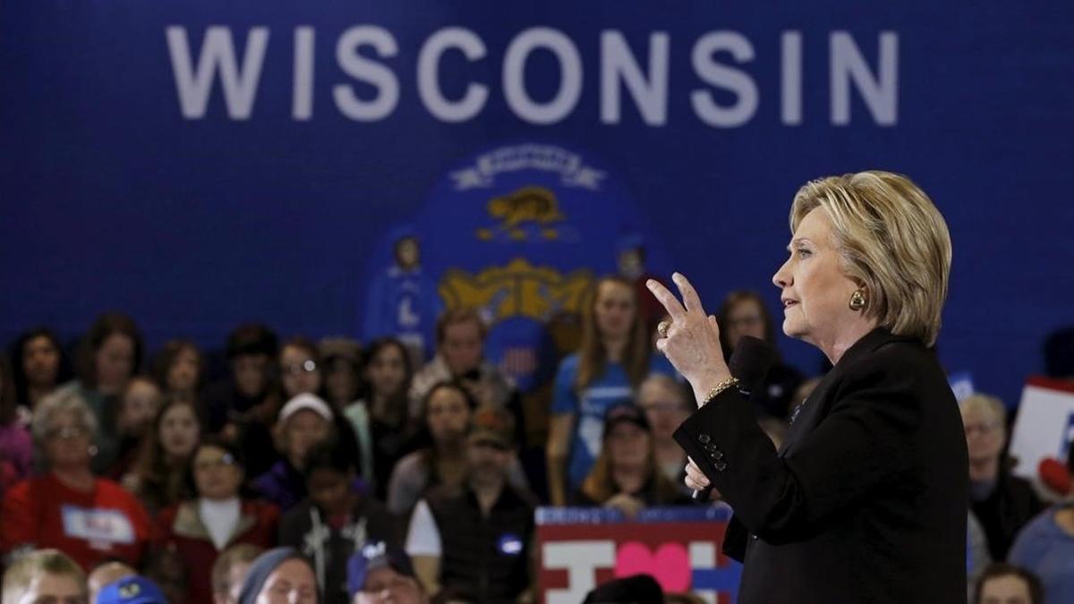 Clinton, durante un acto de la campaña en Wisconsin.