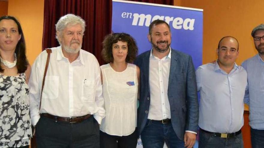 Teresa Pérez, Beiras, Alexandra Fernández, Marcos Besada, Montes Bugarín y Martiño Noriega. // Faro
