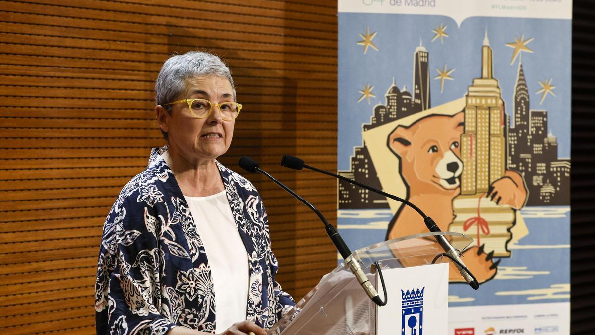 Eva Orúe, durante una rueda de prensa en su etapa como directora de la Feria del Libro.