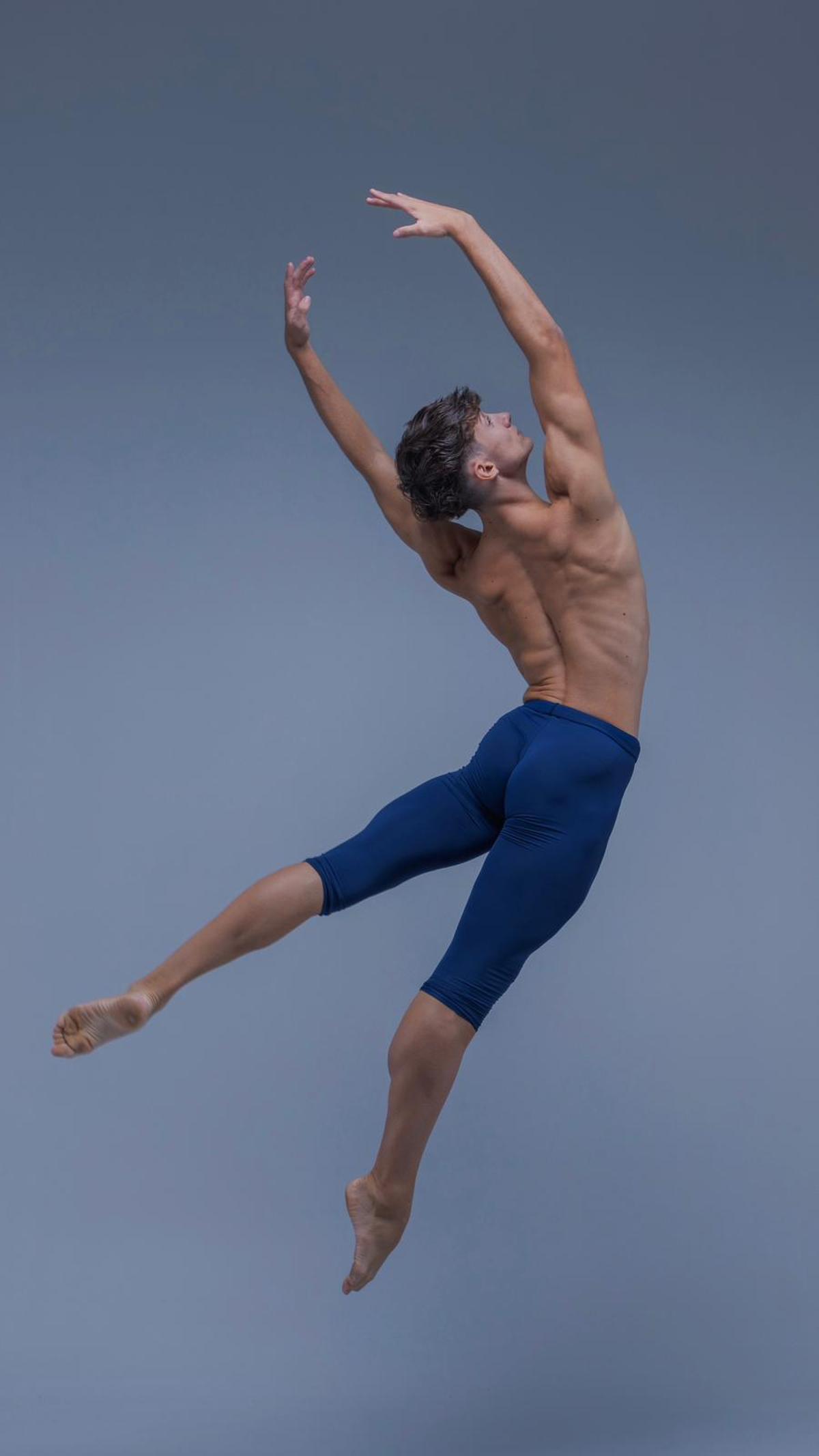 Alejandro Tirado, bailarín de Badajoz.