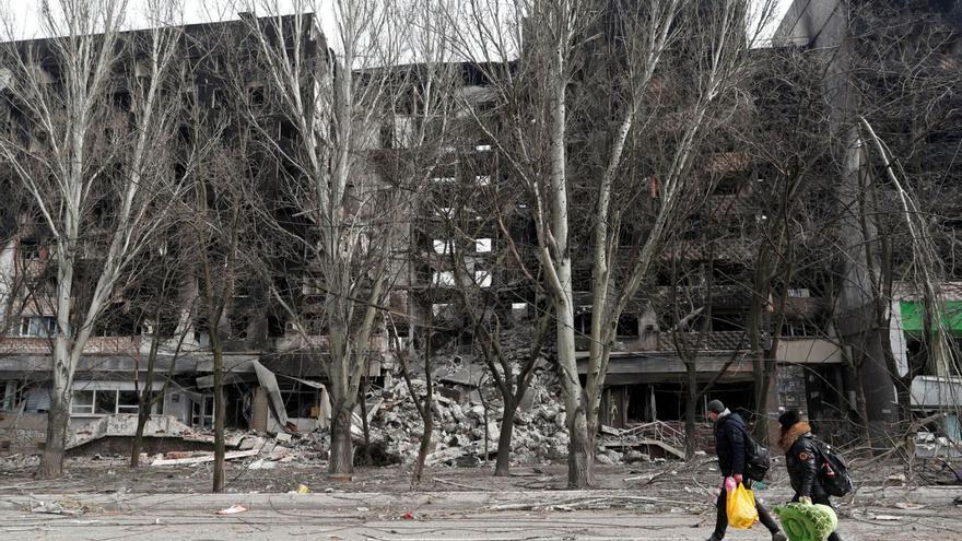 Rússia i Ucraïna reprenen les negociacions, mentre fracassa l’evacuació de Mariúpol