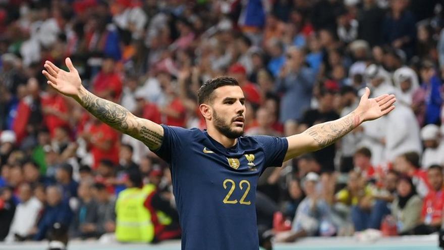 Theo Hernández, l’heroi inesperat de França