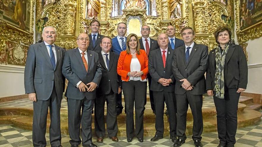 Susana Díaz respalda la labor de las hermandades y cofradías