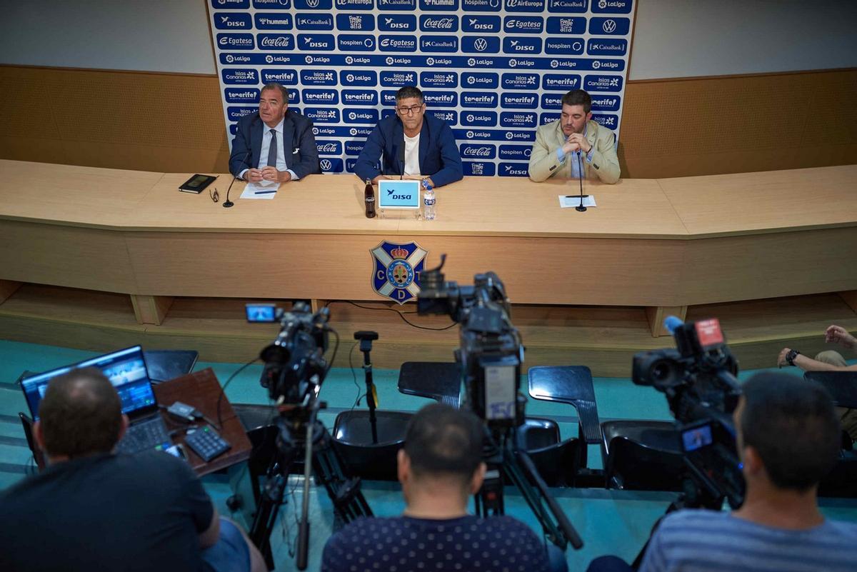 Presentación del nuevo director deportivo del CD Tenerife, Mauro Pérez