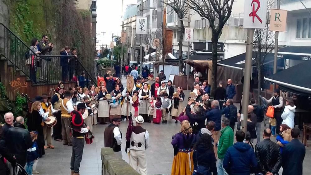 La Reconquista combate la lluvia con música y chor