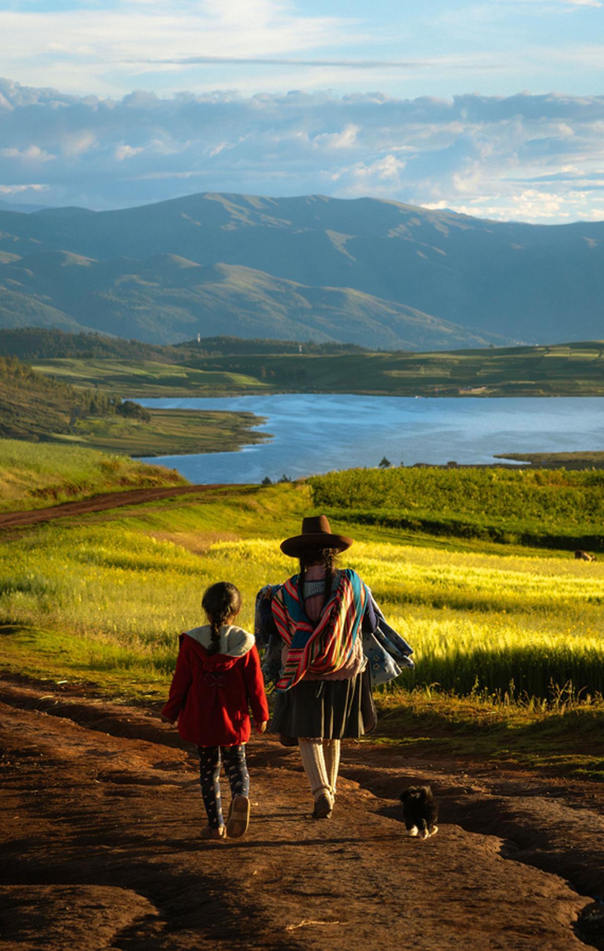 El proyecto educativo de Sol y Luna acompaña a los niños del Valle Sagrado y les ofrece nuevas oportunidades de futuro sin perder el vínculo con su comunidad.