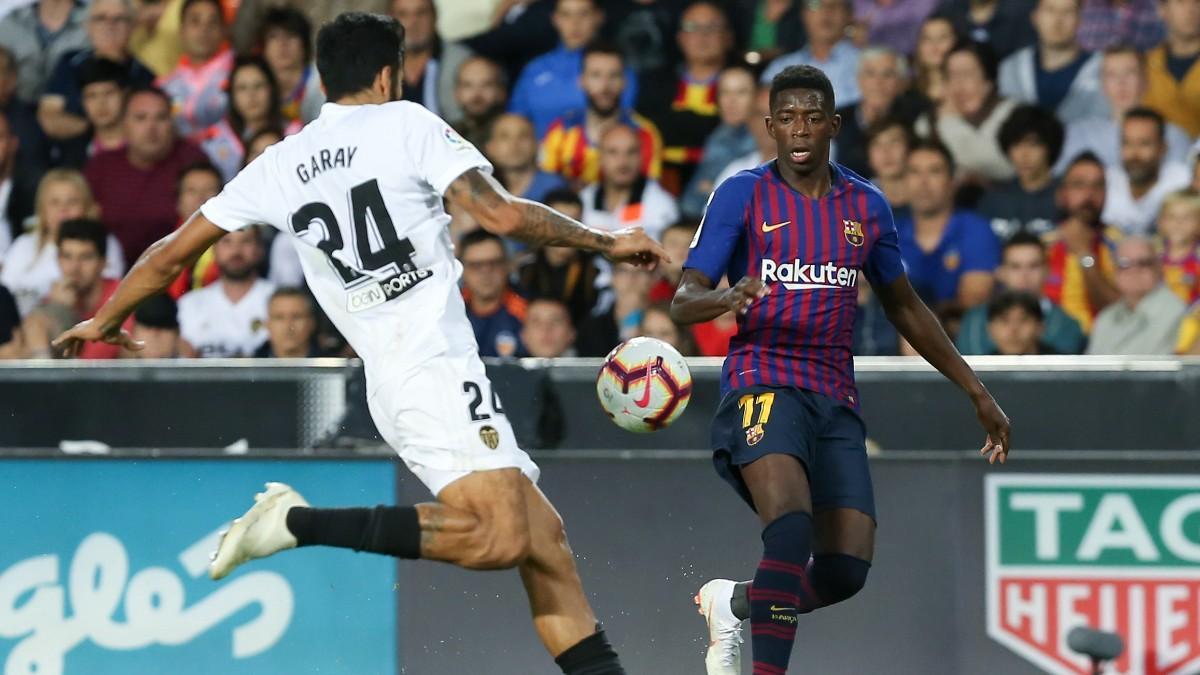Ousmane Dembélé ante el Valencia la temporada 2018/19