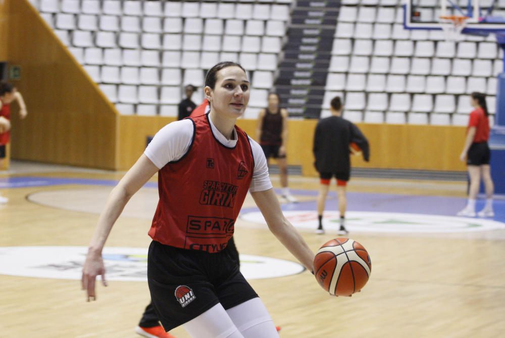 Sonja Vasic, presentada com a nova jugadora de l'Spar Citylift Girona