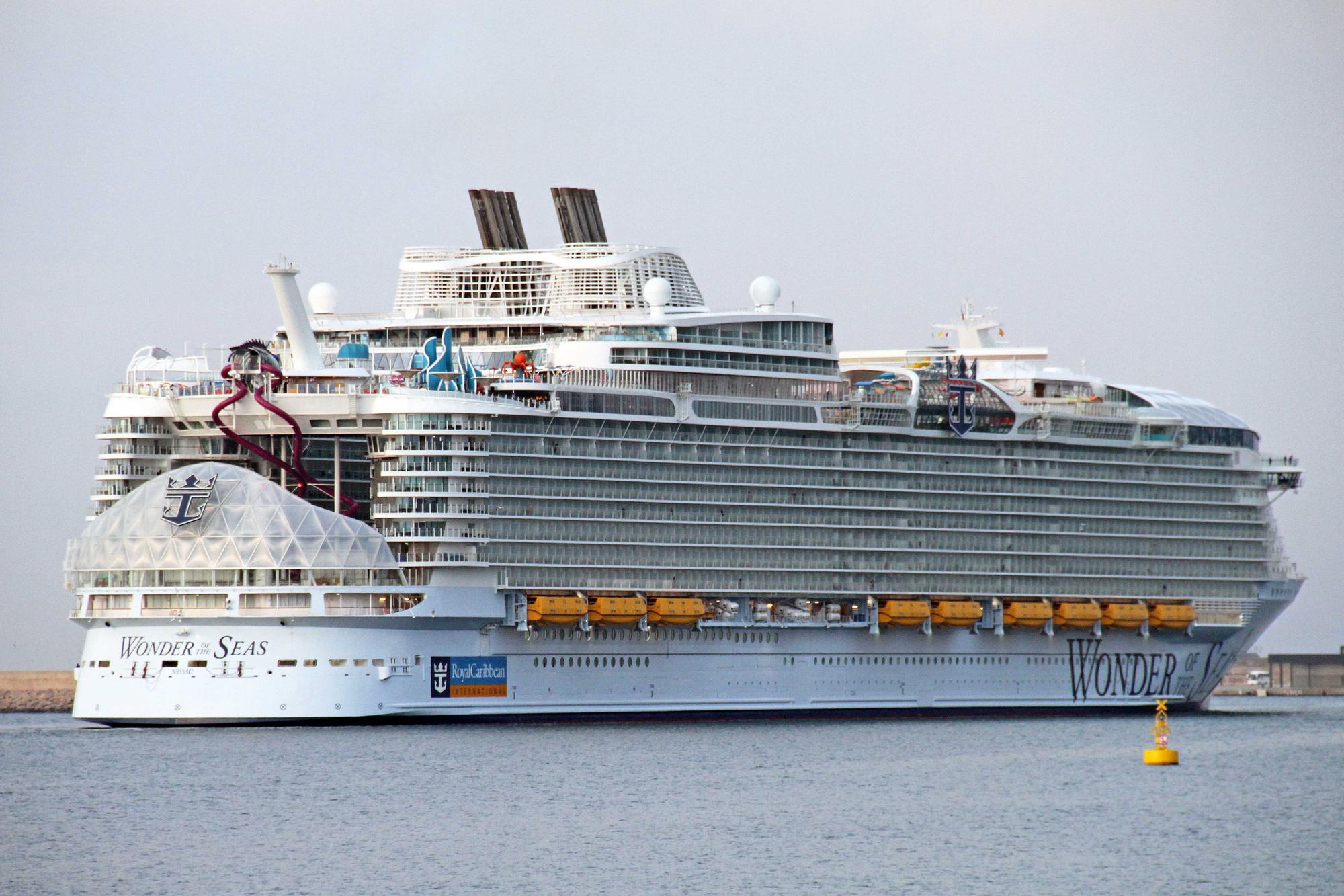 El 'Wonder of the Seas', el crucero más grande del mundo, ya está en Palma