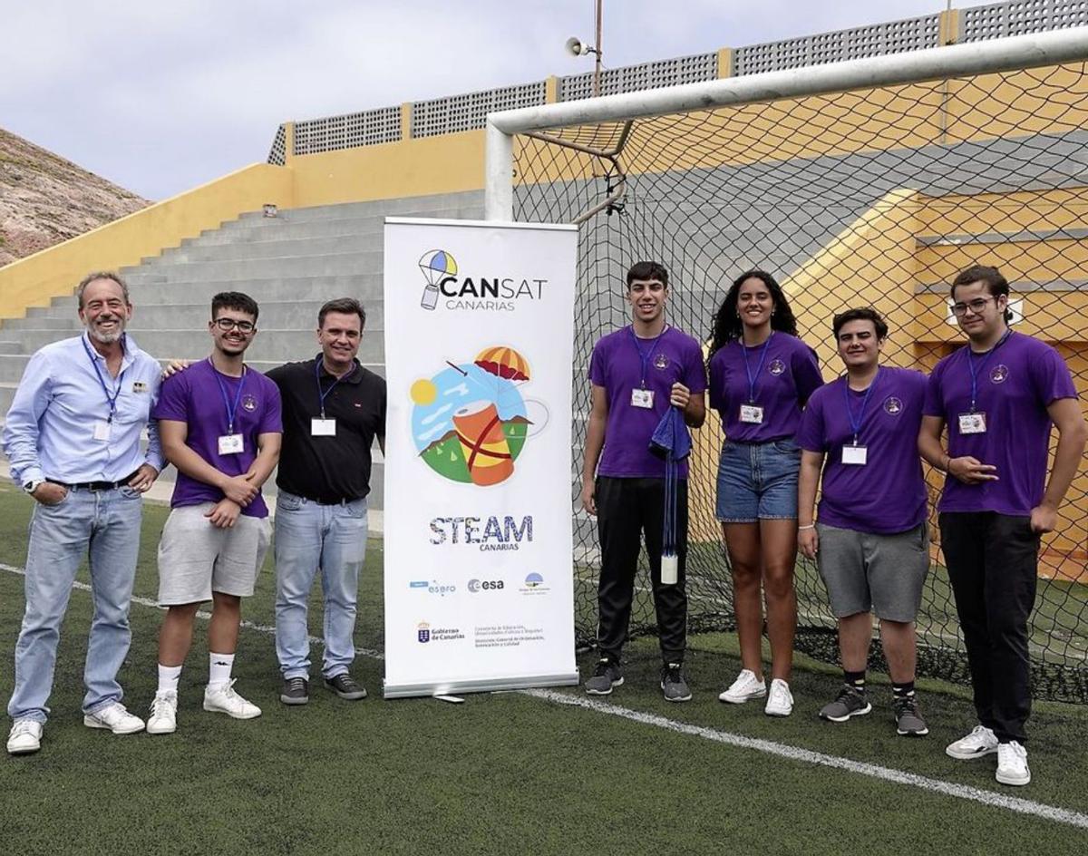 El equipo del IES Granadilla de Abona, ganador de la III edición de ...