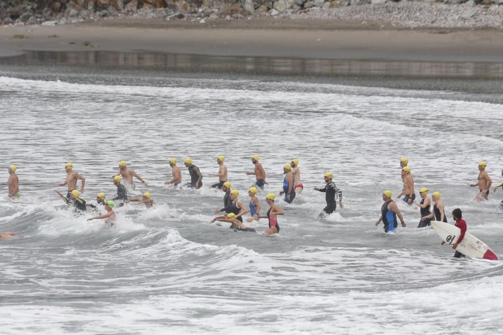 Travesía a nado Arnao-Salinas