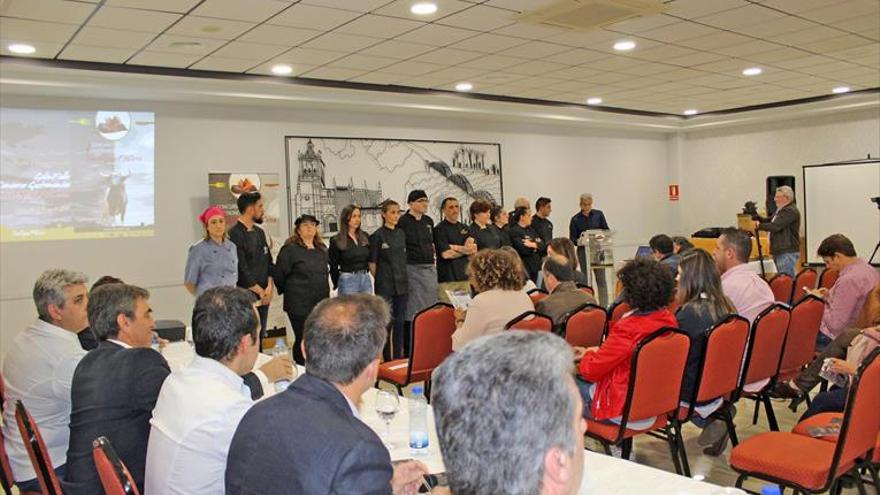 Un concurso premia la mejor tapa con carne de toro de lidia