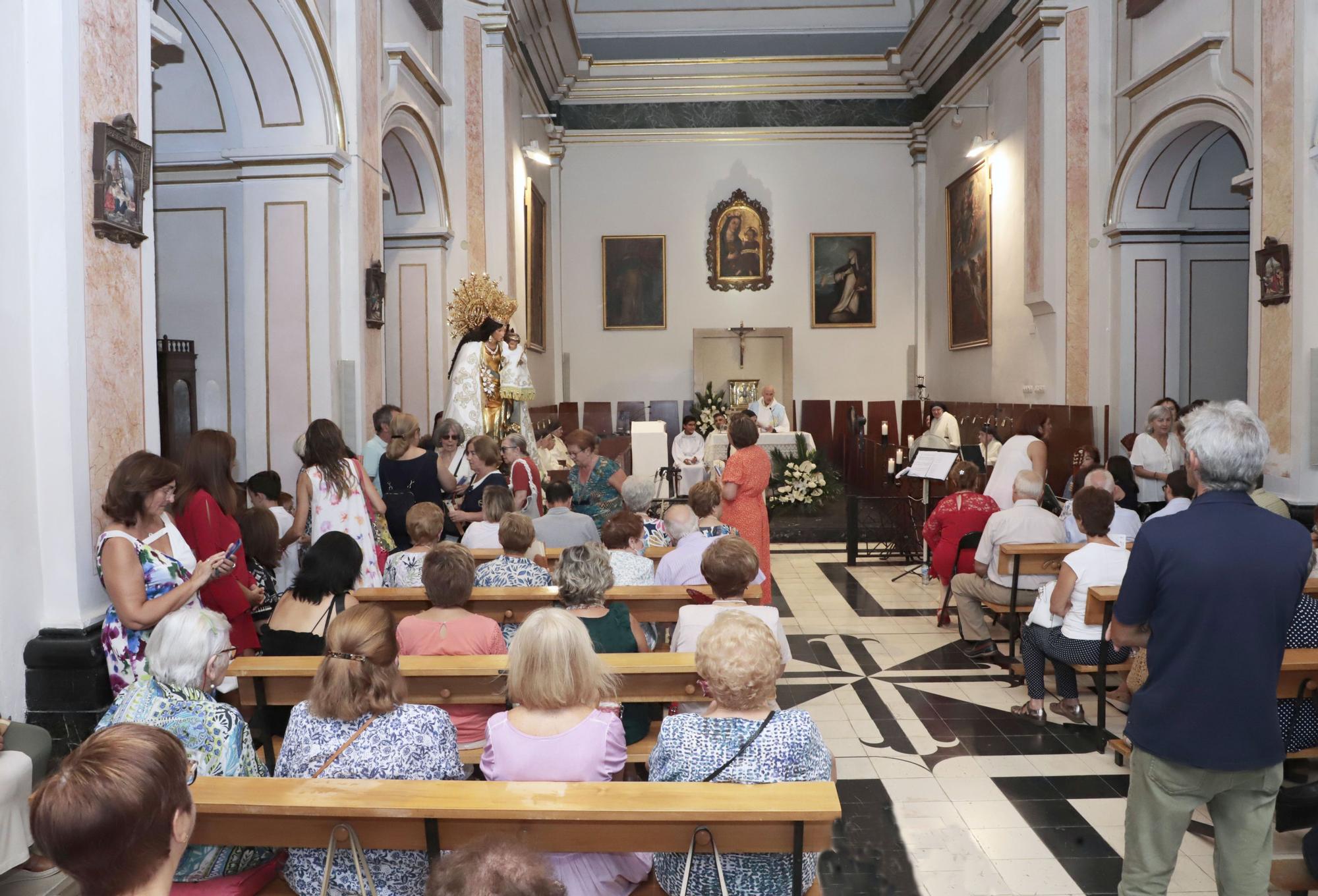 Xàtiva recibe la visita de La Virgen de los Desamparados