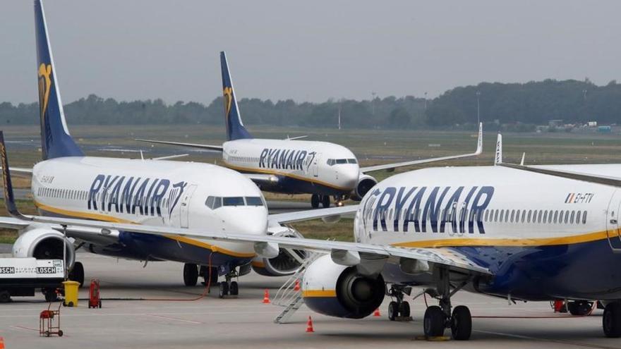 Aviones de la aerolínea de bajo coste Ryanair.