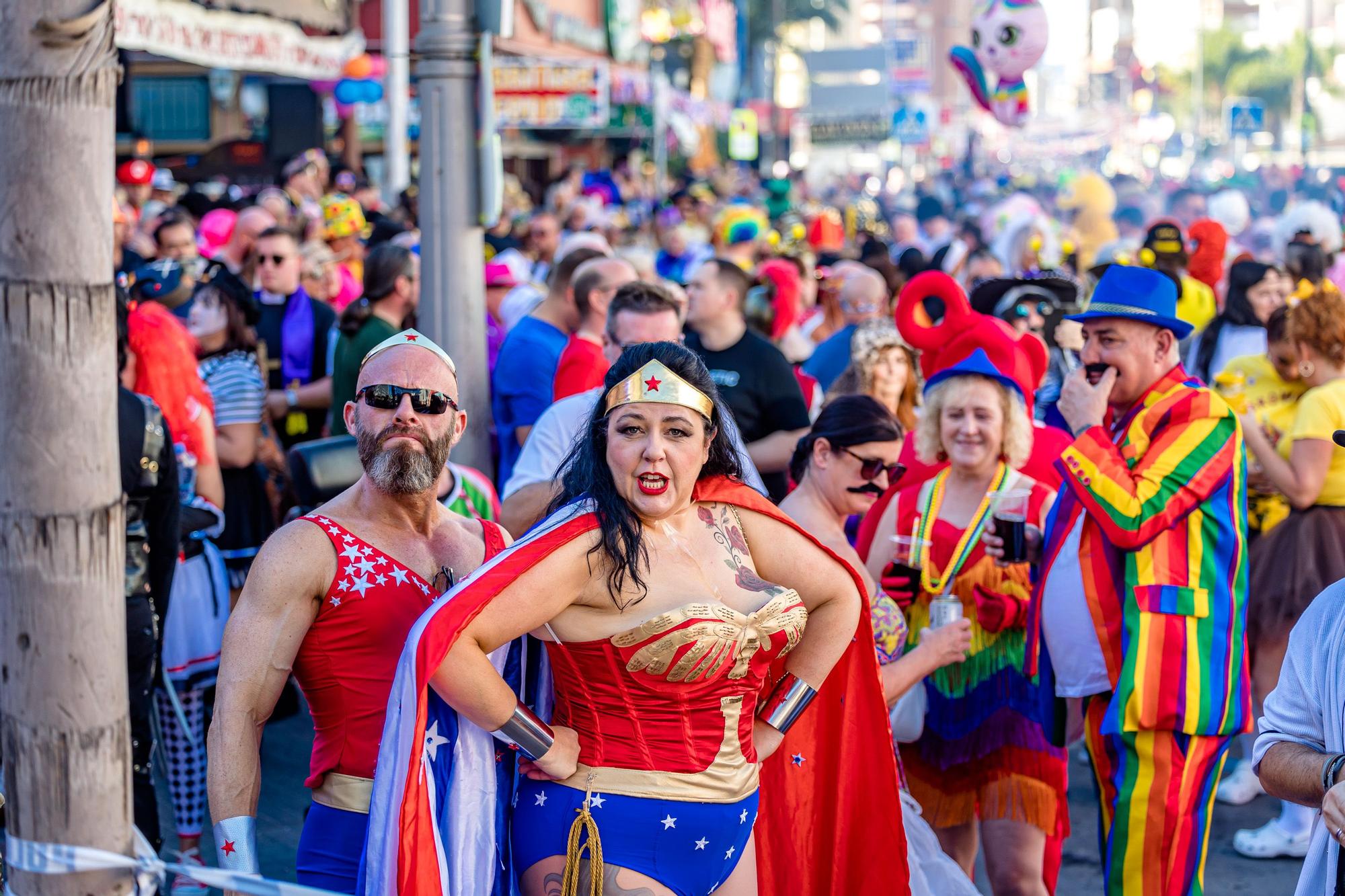 La "Fancy Dress" llena de disfraces Benidorm