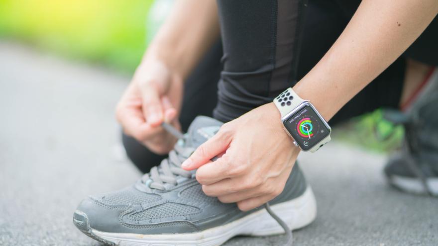 Apple Fitness+ implementa una función para animar a los 'runners' con rutas  populares y música - Levante-EMV