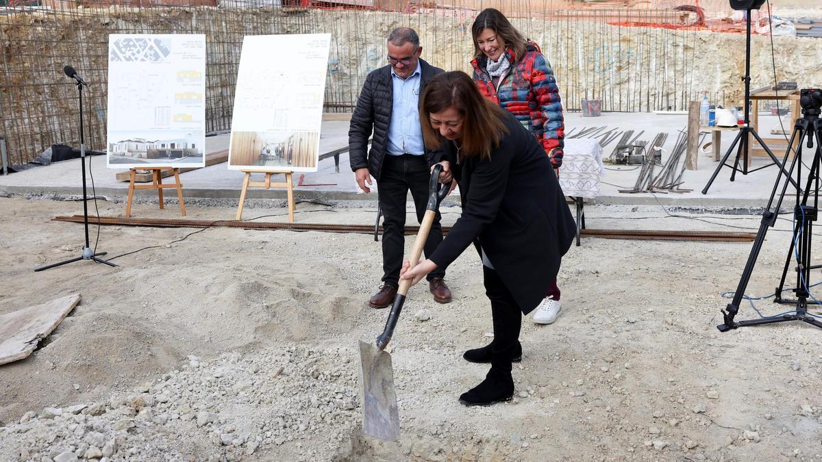 Acto oficial de inicio de las obras de la UBS de Sant Joan.