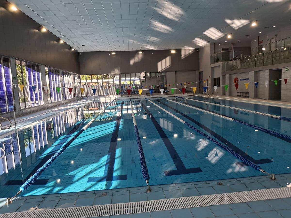 Día histórico en Xàbia: abre la piscina climatizada tras más de 20 años de reivindicarla (imágenes)