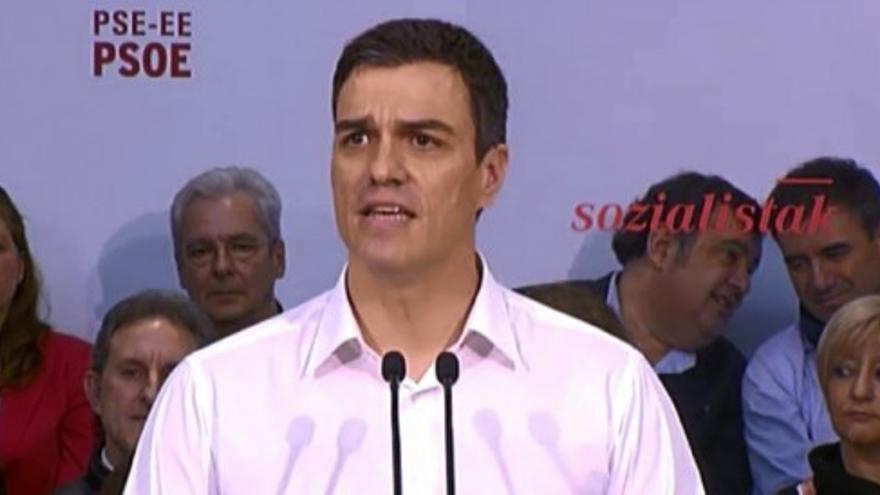 Sánchez: &quot;Nosotros limpiamos mientras ellos tapan&quot;