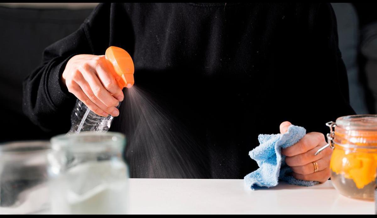 Elegir los productos de limpieza adecuados es fundamental para mantener un hogar impecable y saludable.