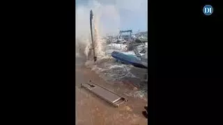 Los amarristas del Náutico Ibiza denuncian que el pantalán flotante no protege ante los temporales