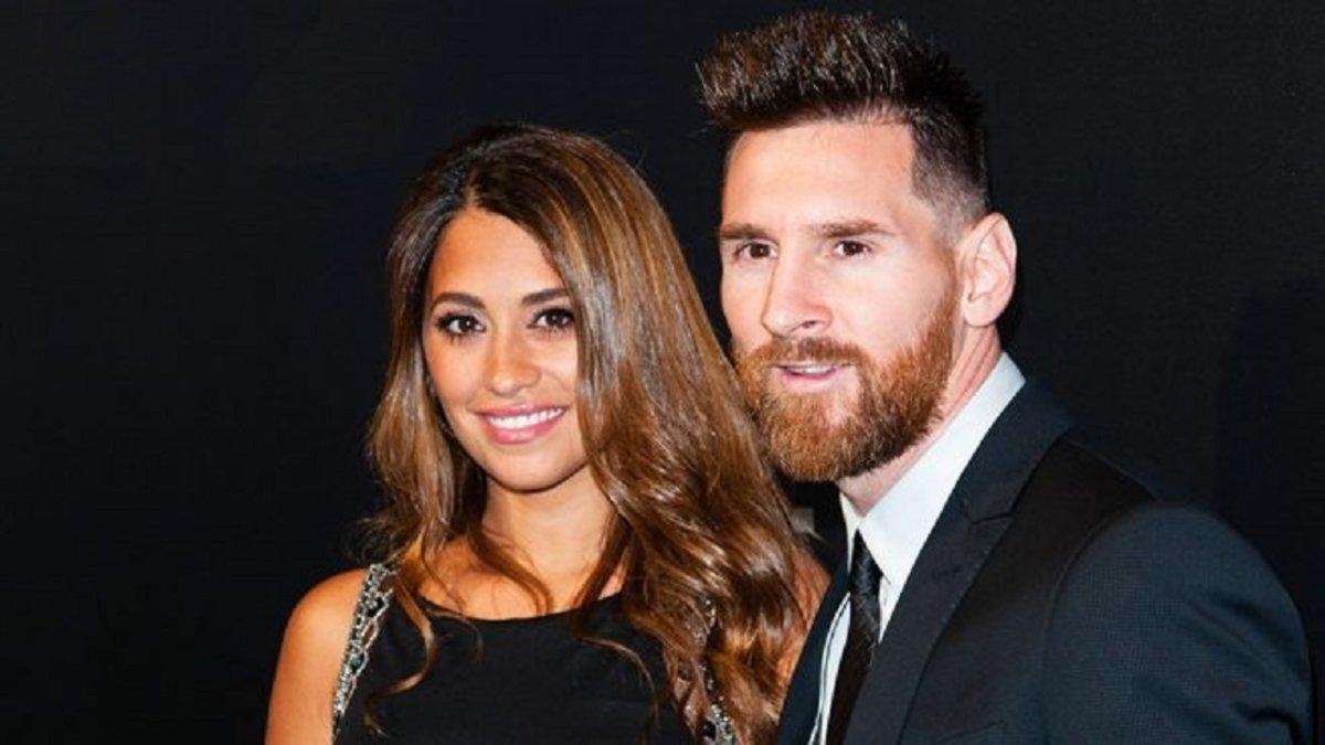 Leo Messi sigue la serie española 'Vis a Vis' | Okdiario