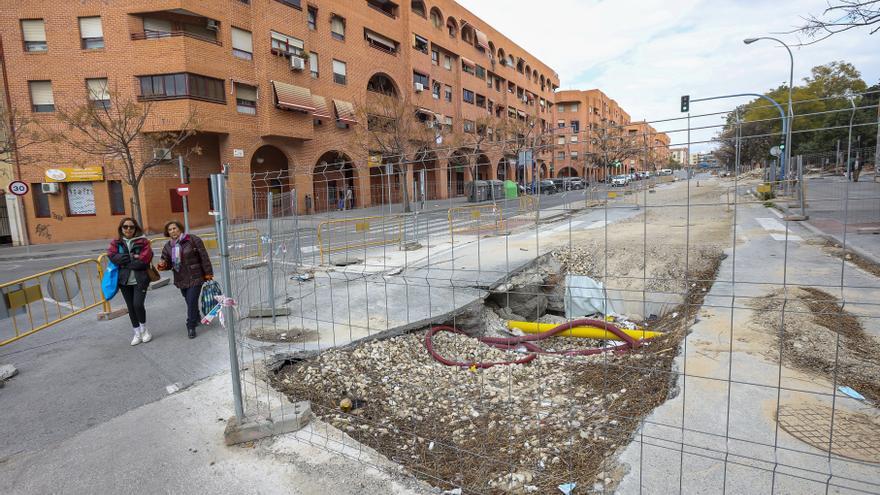 San Blas, el barrio de Alicante en pausa tras el parón en las obras del parque