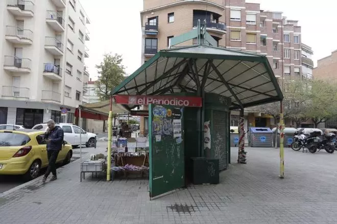 La petición de ayuda de unos quioscos de L'Hospitalet apuntalados