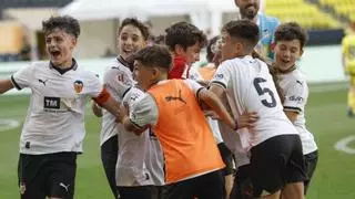 El hijo de Vicente Rodríguez lidera al Valencia campeón de La Liga FC Futures