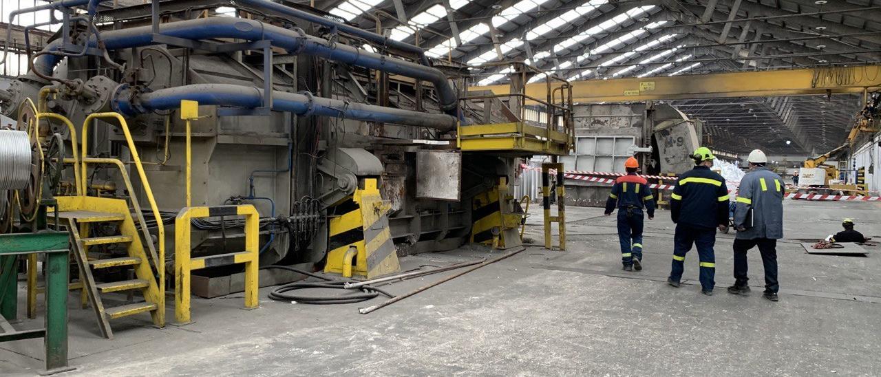 Interior de la fábrica de Alu Ibérica en Avilés.