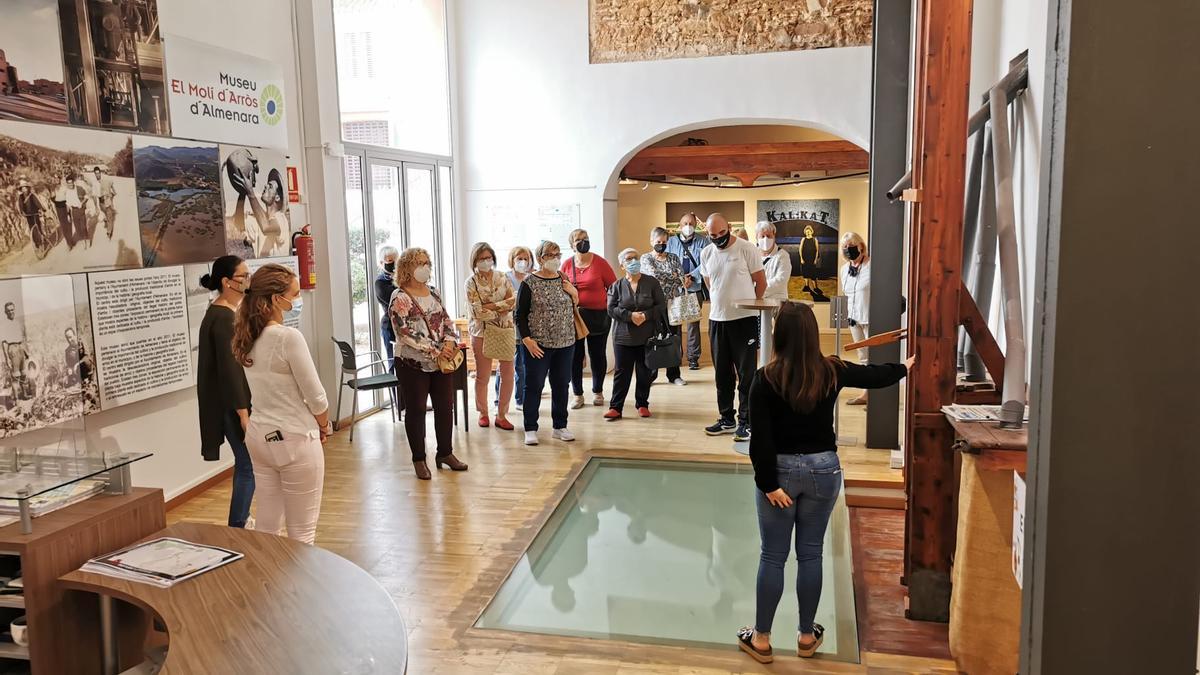 Numerosas personas han visitado el Museu del Molí d&#039;Arròs de Almenara con motivo del Día Internacional de los Museos.