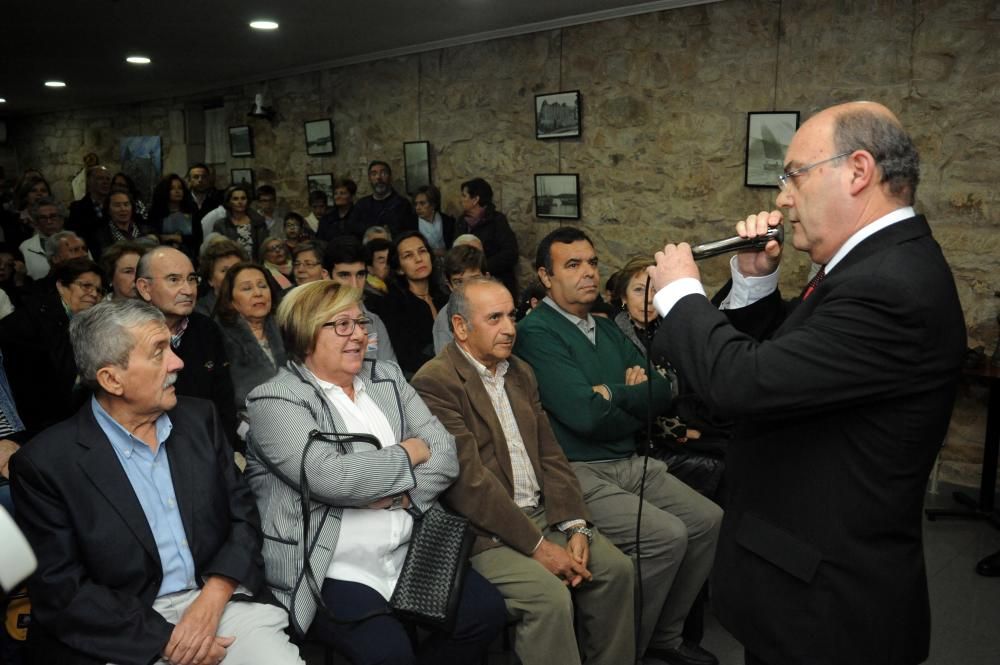 Cuatro décadas dedicadas a los alumnos de Carril