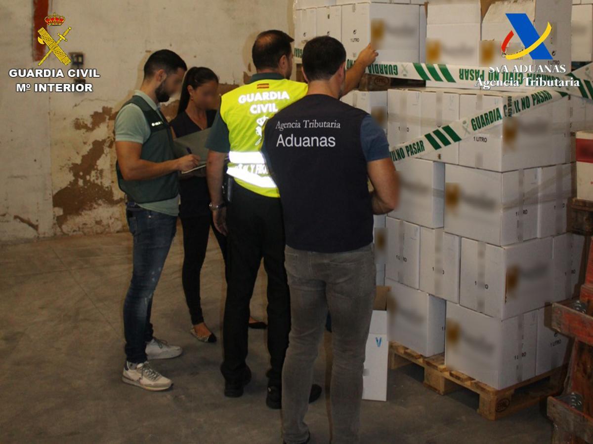 Inspección de la Guardia Civil y Aduanas por el fraude a Hacienda.