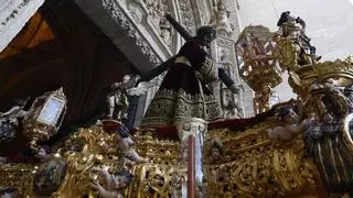 La procesión 'magna' congrega a un millón de personas en las calles de Sevilla