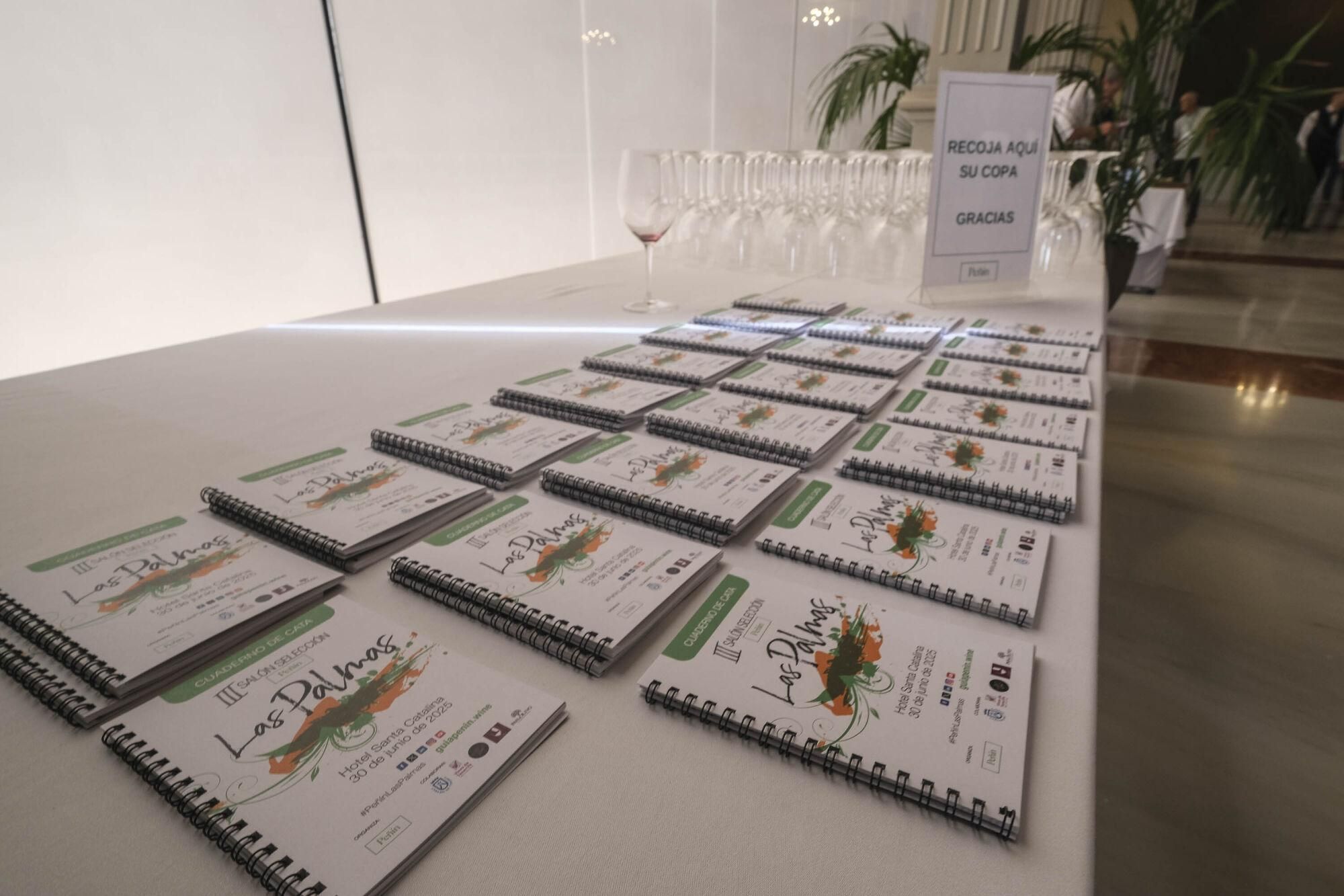 Encuentro en Gran Canaria de responsables de la Guía de vinos Peñín
