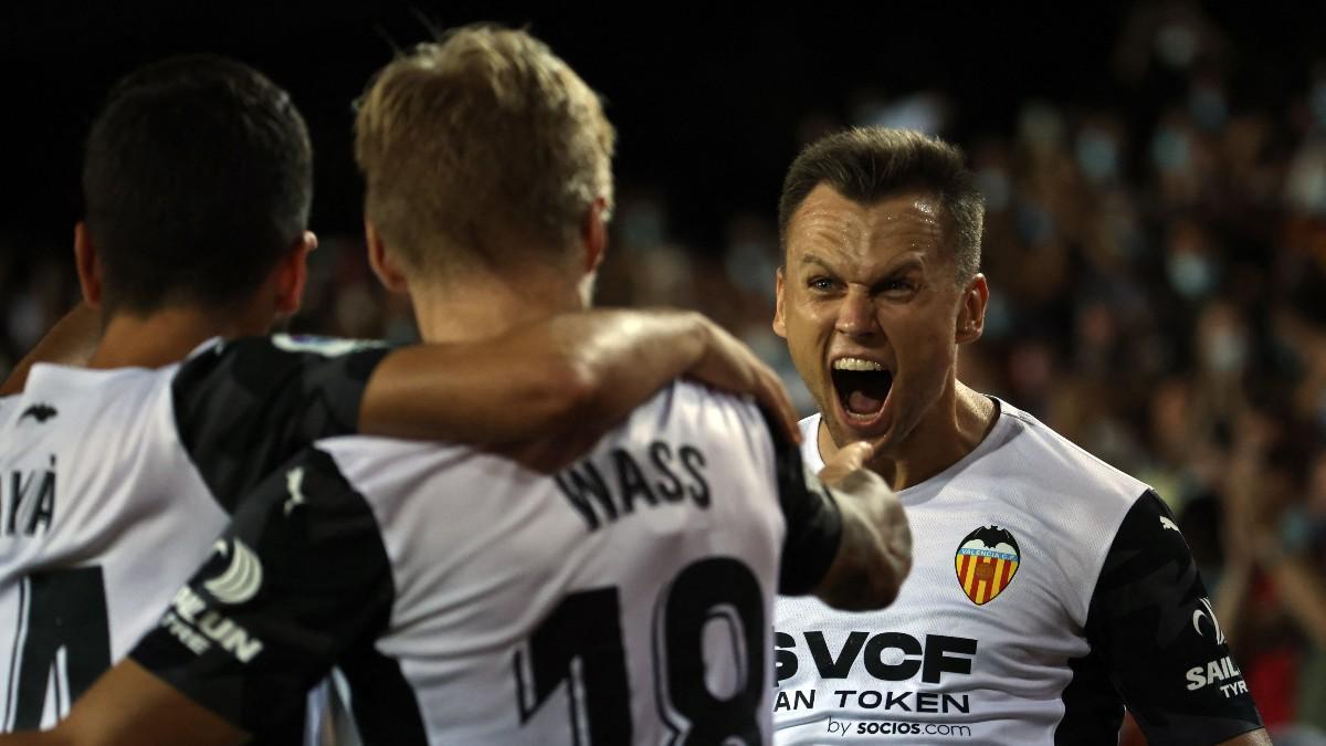 Resumen y goles del Valencia - Alavés (3-0) partido de la jornada 3