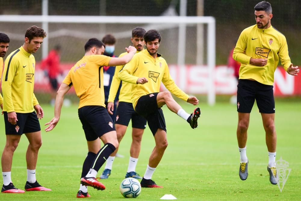 Entrenamiento del Sporting en Mareo.