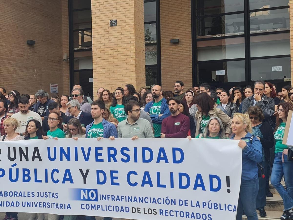 Manifestación en defensa de la universidad pública.