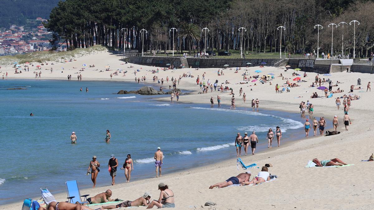 Un reincidente por agresión sexual se sienta en el banquillo por masturbarse  ante menores en Samil - Faro de Vigo