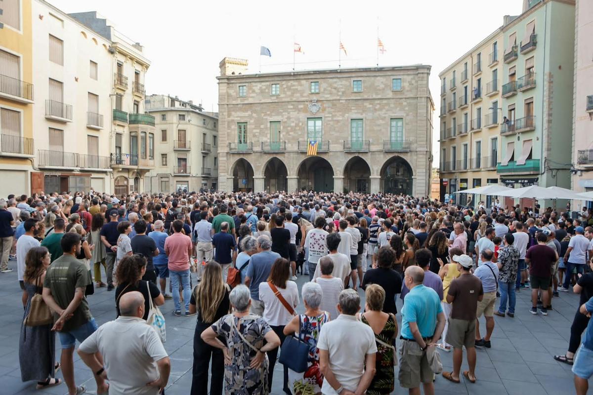 Concentració a Manresa contra la mort violenta de Carles Vilajosana Concentració a Manresa contra la mort violenta de Carles Vilajosana