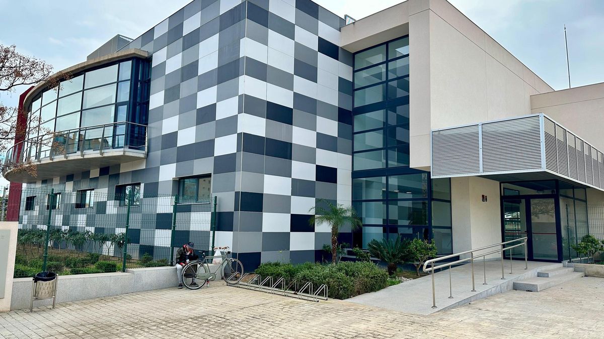 El complejo deportivo con piscina de El Campello, sin inaugurar desde 2016