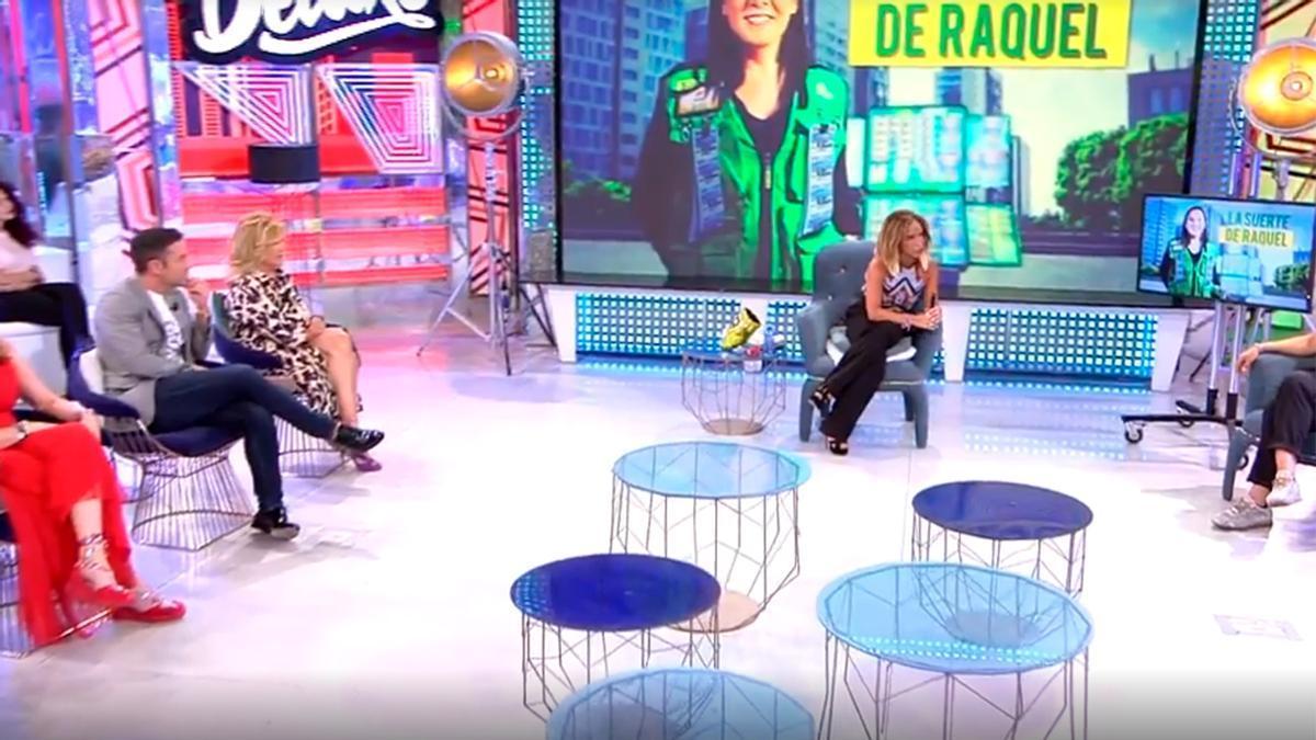 Sálvame descubre a una conocida colaboradora en un local de intercambio de citas