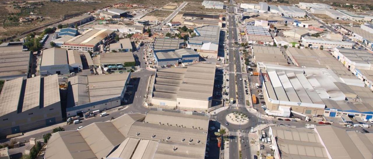 Reclaman señalizar el acceso al polígono industrial Canastell, el más importante de San Vicente.