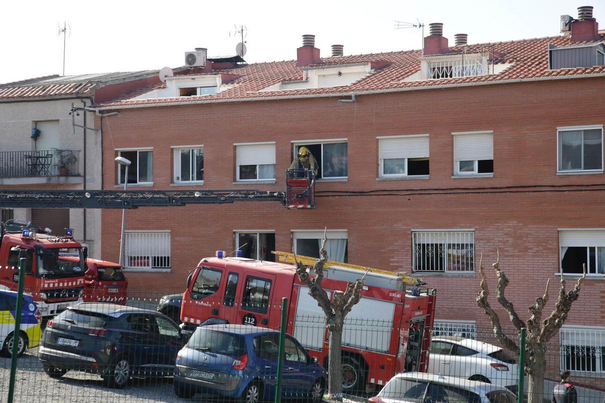 Tres muertos en el incendio de un edificio en Rubí