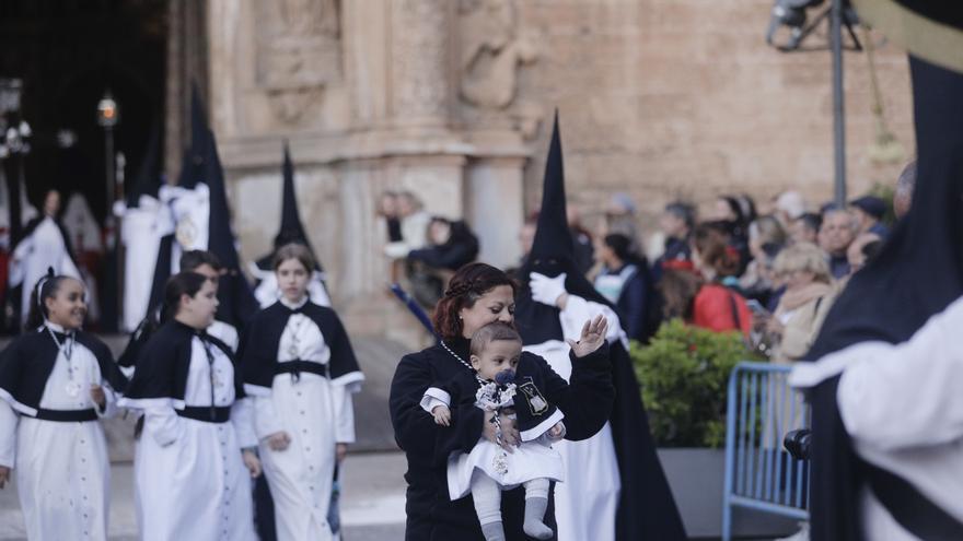 El Parlament pide al Govern que priorice como festivos el Lunes de Pascua y el 26 de diciembre