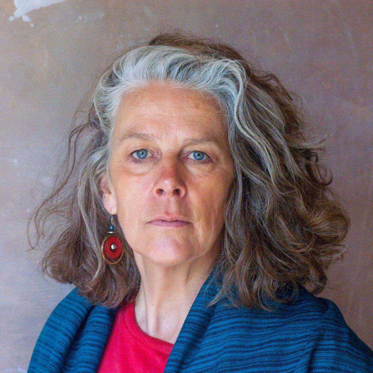 La escritora Lara Pawson, autora de 'Luz de paso'.