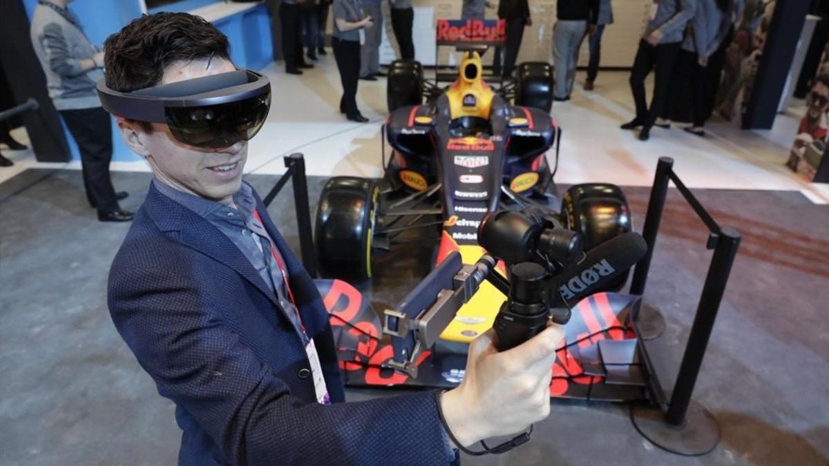 Mobile Demostración con gafas de realidad virtual en el MWC.