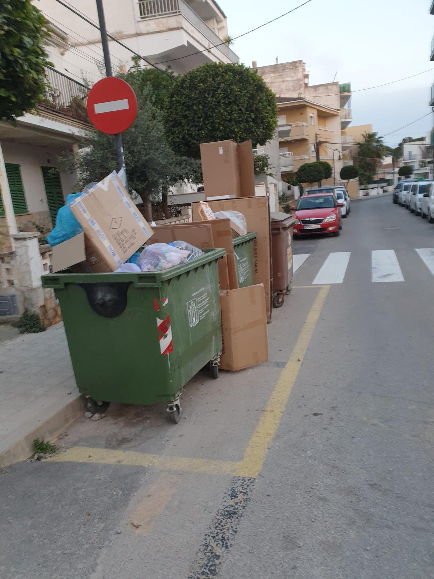 La basura ocupa las calles de Alcúdia y sa Pobla debido a la huelga