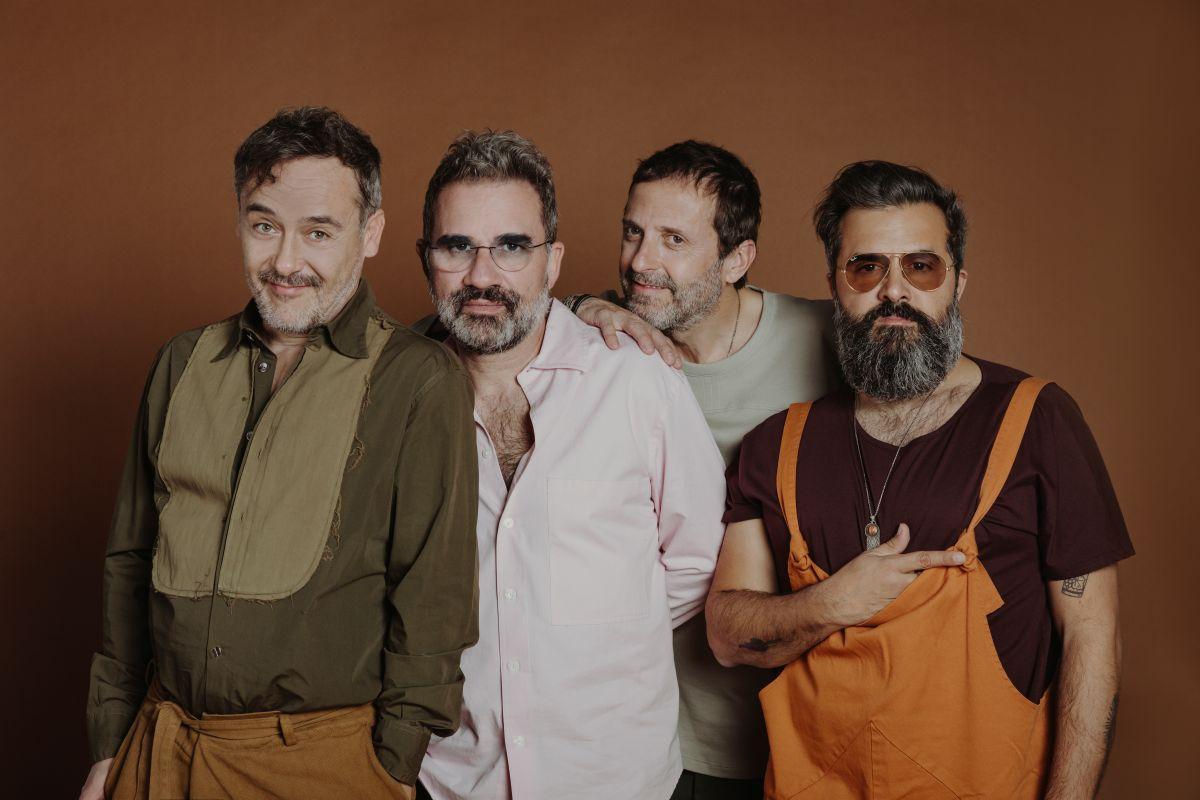 Love of Lesbian.