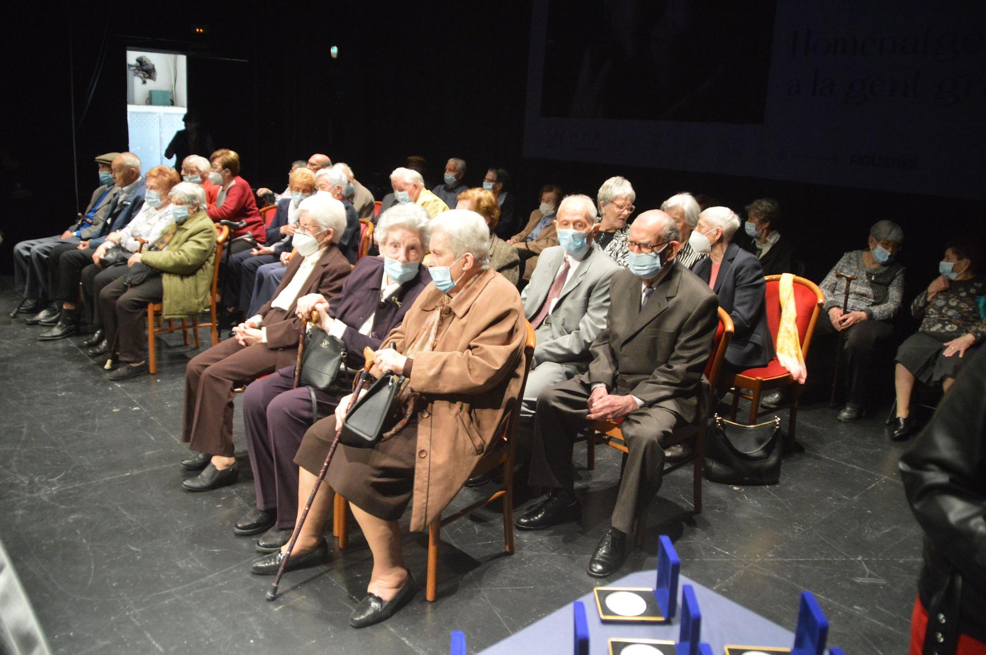 Figueres obre les Fires amb el reconeixement públic a la gent de noranta anys
